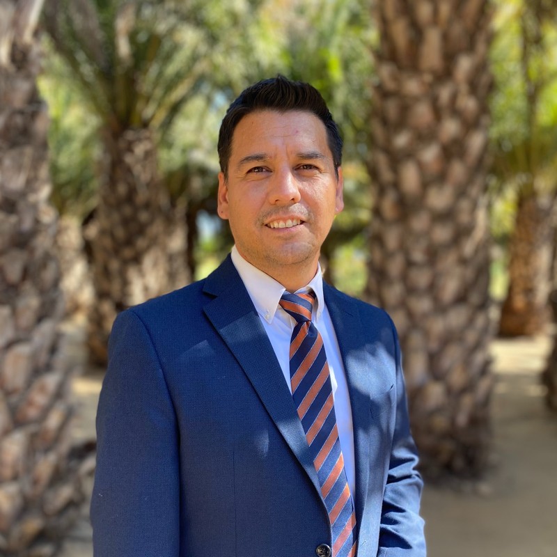 javier-chavez-corral-contact